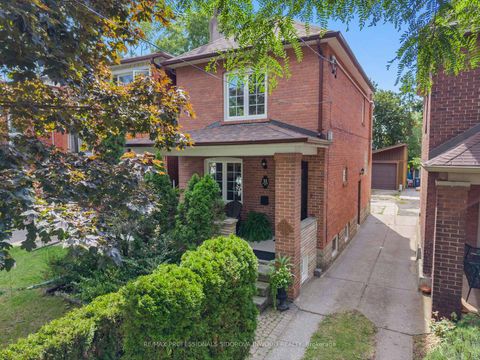 Photo 2 at 11 Winfield Avenue, Bloor West Village, Toronto