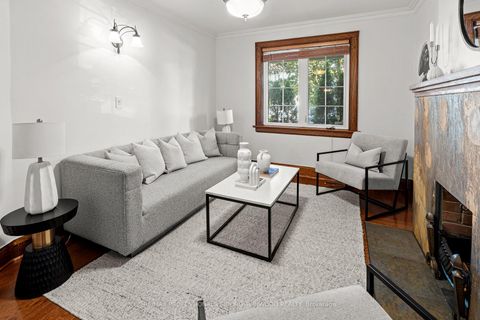 Photo 4 at 11 Winfield Avenue, Bloor West Village, Toronto