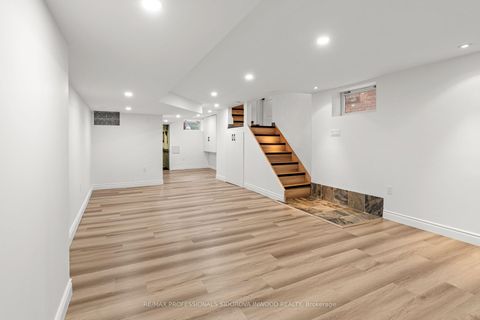 Photo 22 at 11 Winfield Avenue, Bloor West Village, Toronto