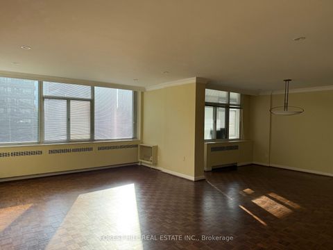 Photo 4 at 405 - 500 Avenue Road, Casa Loma, Toronto