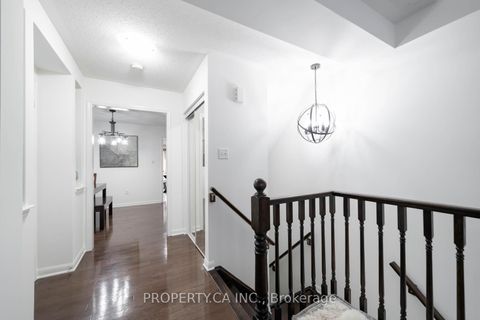 Photo 4 at 34 Ferguson Street, Birchmount, Toronto