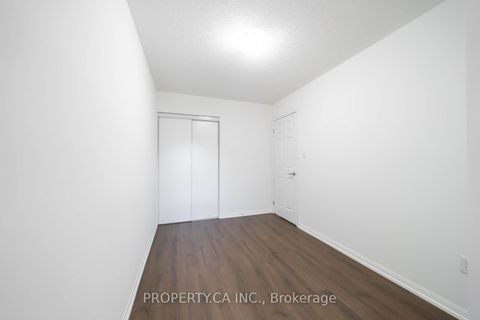 Photo 27 at 34 Ferguson Street, Birchmount, Toronto