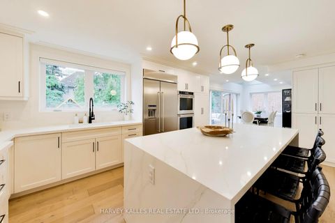 Photo 9 at 287 Yonge Boulevard, Nortown, Toronto