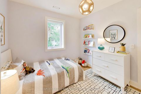 Photo 21 at 287 Yonge Boulevard, Nortown, Toronto