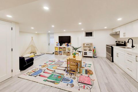 Photo 26 at 287 Yonge Boulevard, Nortown, Toronto