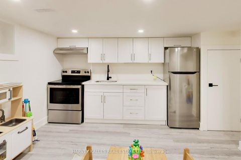 Photo 28 at 287 Yonge Boulevard, Nortown, Toronto