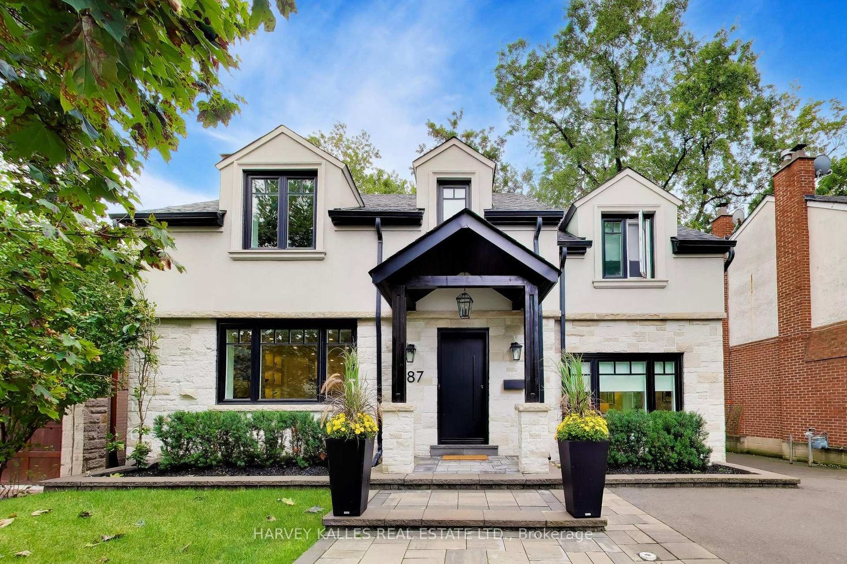 287 Yonge Boulevard, Nortown, Toronto 