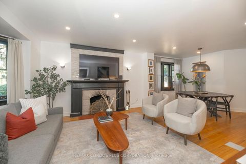 Photo 6 at 11 Elton Crescent, Long Branch, Toronto