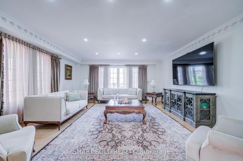 Photo 6 at 6 Sugarforest Drive, Patterson, Vaughan