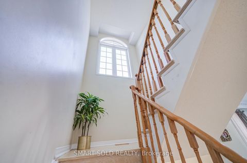 Photo 15 at 6 Sugarforest Drive, Patterson, Vaughan