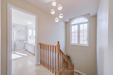 Photo 17 at 6 Sugarforest Drive, Patterson, Vaughan