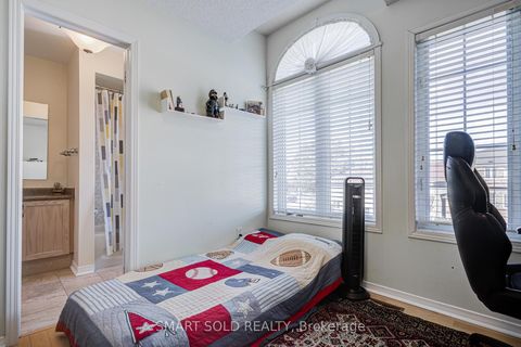 Photo 26 at 6 Sugarforest Drive, Patterson, Vaughan