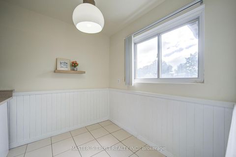 Photo 10 at 61 Wiggens Court, Malvern, Toronto