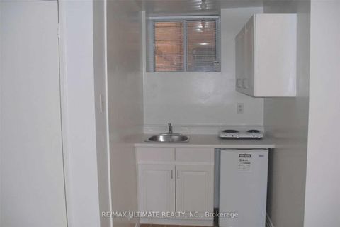 Photo 12 at 93 Spadina Road, Annex, Toronto