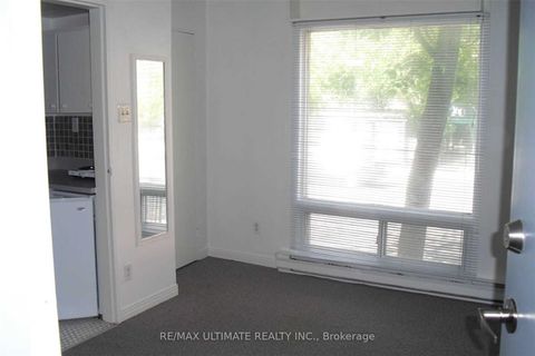 Photo 15 at 93 Spadina Road, Annex, Toronto