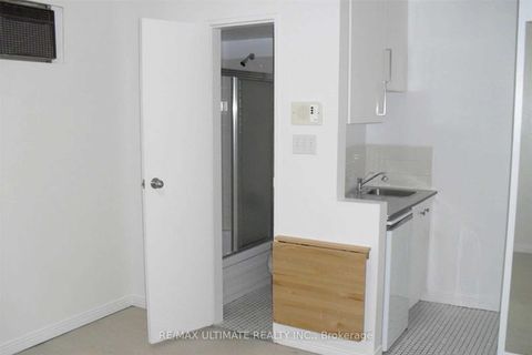 Photo 21 at 93 Spadina Road, Annex, Toronto