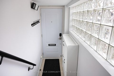 Photo 30 at 4 - 517 Kingston Road, The Beaches, Toronto