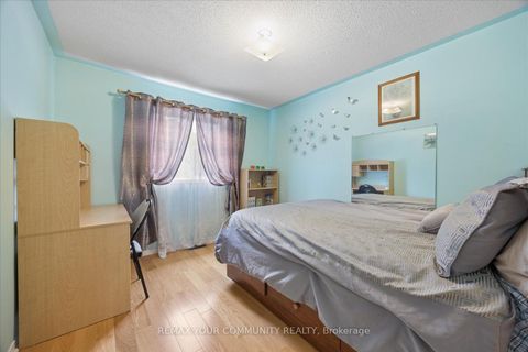 Photo 25 at 41 Old Colony Road, Oak Ridges Lake Wilcox, Richmond Hill