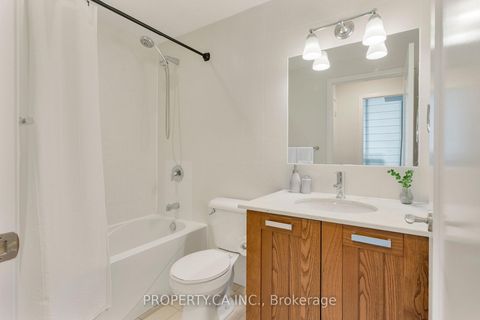 Photo 5 at 703 - 3391 Bloor Street W, City Centre West, Toronto
