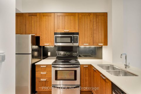 Photo 9 at 703 - 3391 Bloor Street W, City Centre West, Toronto