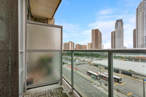 Photo 13 at 703 - 3391 Bloor Street W, City Centre West, Toronto