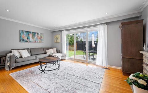 Photo 7 at 22 Arbroath Crescent, Markland Wood, Toronto