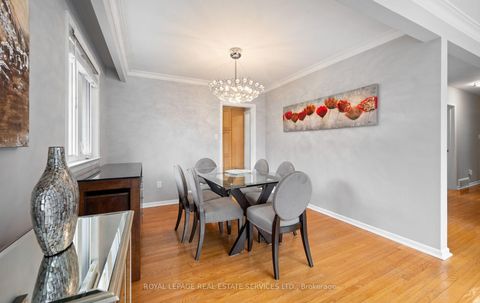 Photo 10 at 22 Arbroath Crescent, Markland Wood, Toronto