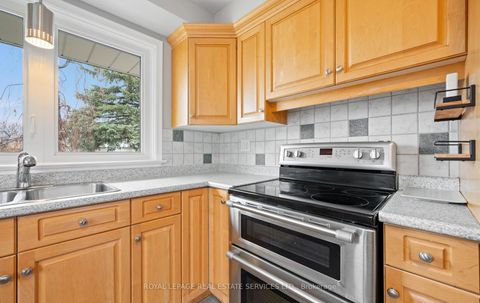 Photo 14 at 22 Arbroath Crescent, Markland Wood, Toronto