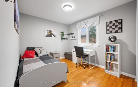 Photo 26 at 22 Arbroath Crescent, Markland Wood, Toronto
