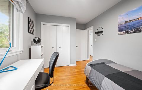 Photo 28 at 22 Arbroath Crescent, Markland Wood, Toronto