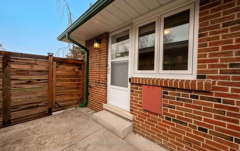 Photo 45 at 22 Arbroath Crescent, Markland Wood, Toronto