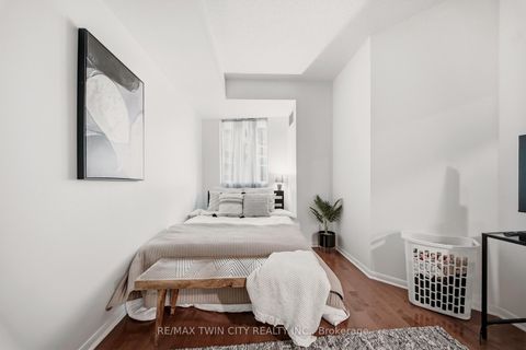 Photo 12 at 2502 - 231 Fort York Boulevard, Niagara, Toronto