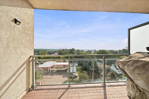 Photo 10 at 708 - 7730 Kipling Avenue, Vaughan Grove, Vaughan