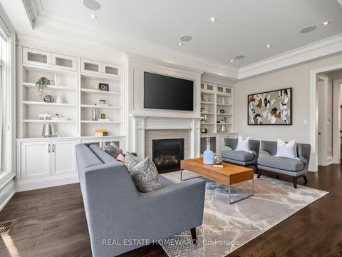 Photo 2 at 553 Broadway Avenue, Leaside, Toronto