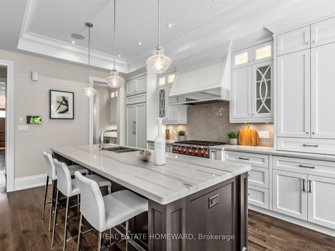 Photo 9 at 553 Broadway Avenue, Leaside, Toronto