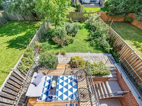 Photo 34 at 553 Broadway Avenue, Leaside, Toronto