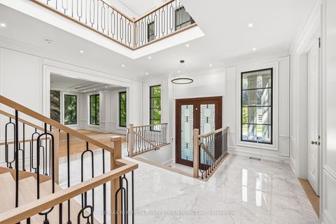 Photo 3 at 27 Penwood Crescent, Don Mills, Toronto