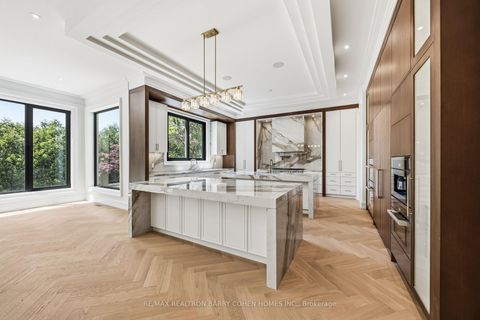 Photo 13 at 27 Penwood Crescent, Don Mills, Toronto