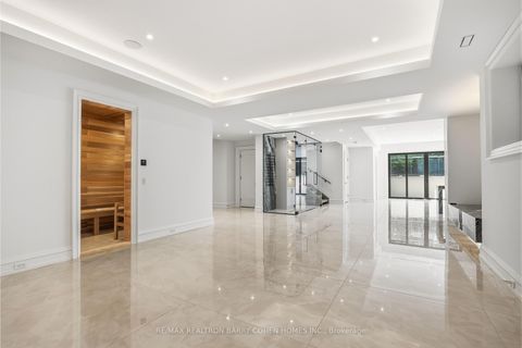 Photo 27 at 27 Penwood Crescent, Don Mills, Toronto