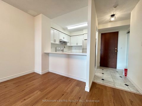 Photo 5 at 901 - 18 Pemberton Avenue S, Newtonbrook East, Toronto