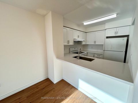 Photo 7 at 901 - 18 Pemberton Avenue S, Newtonbrook East, Toronto