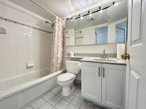 Photo 17 at 901 - 18 Pemberton Avenue S, Newtonbrook East, Toronto