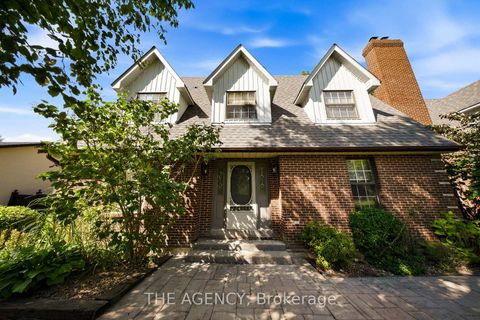 Photo 2 at 30 Goodfellow Crescent, Nobleton, King
