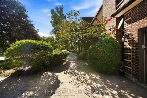Photo 3 at 30 Goodfellow Crescent, Nobleton, King