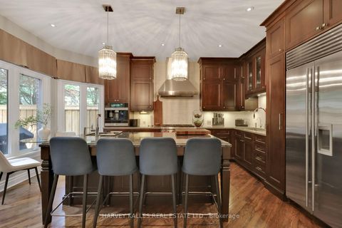 Photo 13 at 254 Yonge Boulevard, Nortown, Toronto