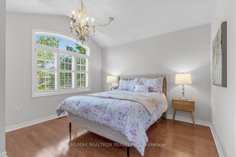Photo 15 at 52 Canelli Heights Court, Patterson, Vaughan