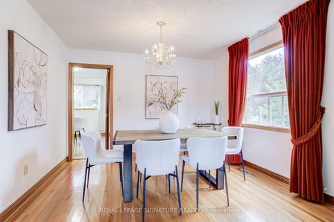 Photo 5 at 18 Parravano Court, Willowdale West, Toronto