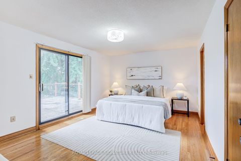 Photo 15 at 18 Parravano Court, Willowdale West, Toronto
