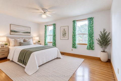 Photo 20 at 18 Parravano Court, Willowdale West, Toronto