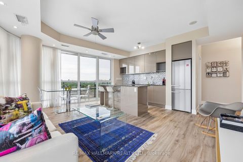 Photo 3 at 924 - 99 The Donway W, Don Mills, Toronto